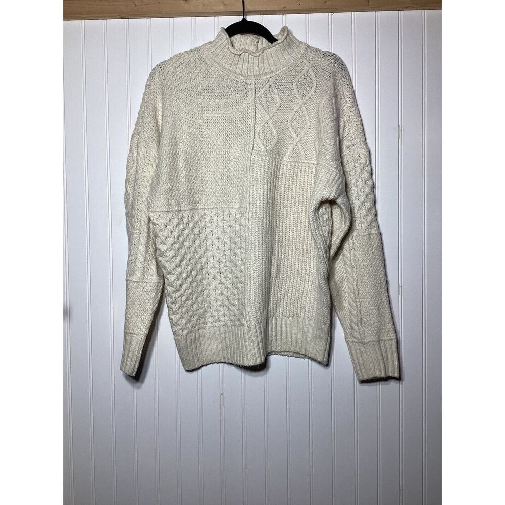 American Eagle Knitted Pullover Mock Neck Sweater Size Small Cream
